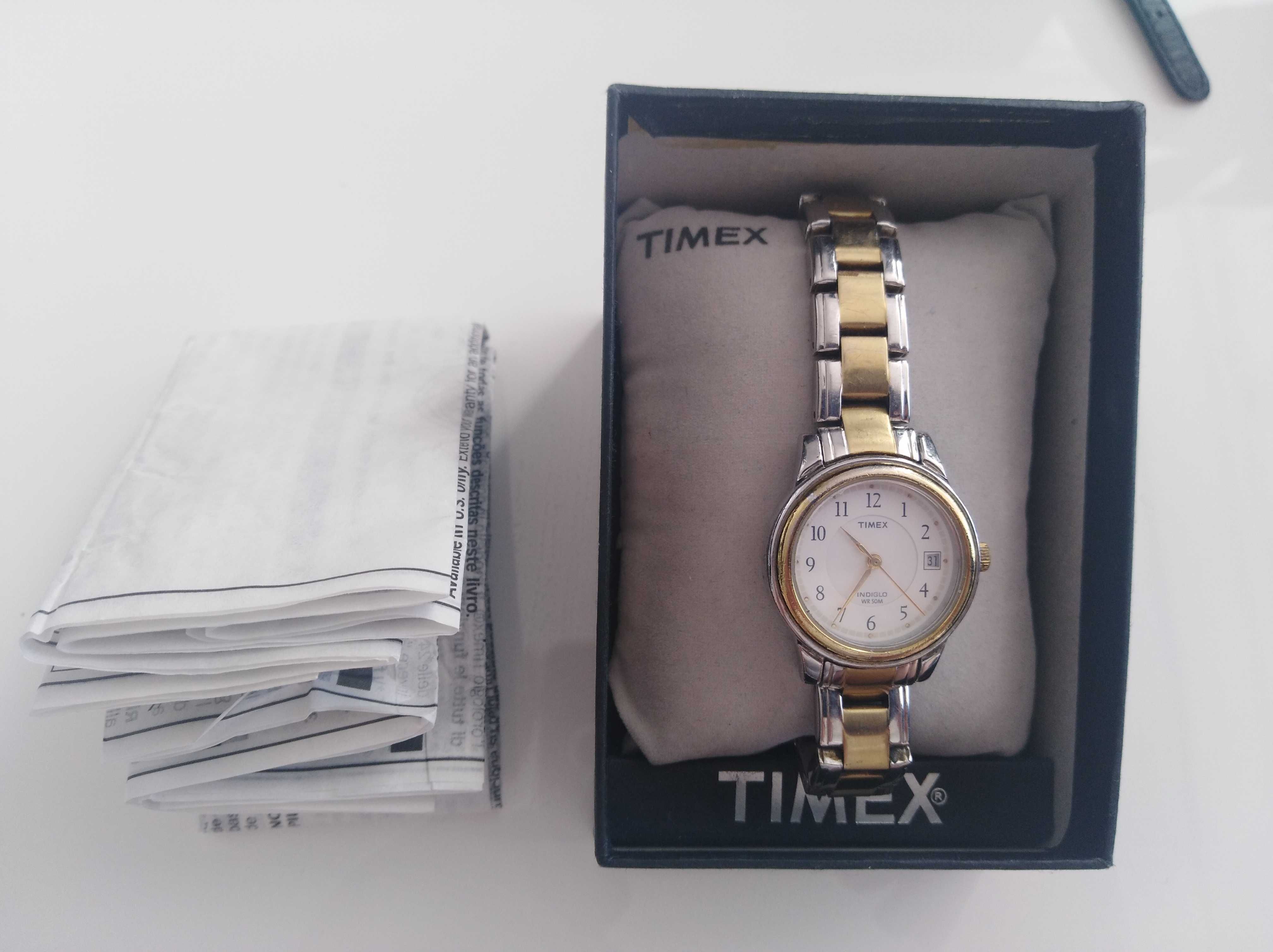 Zegarek Timex z datownikiem damski