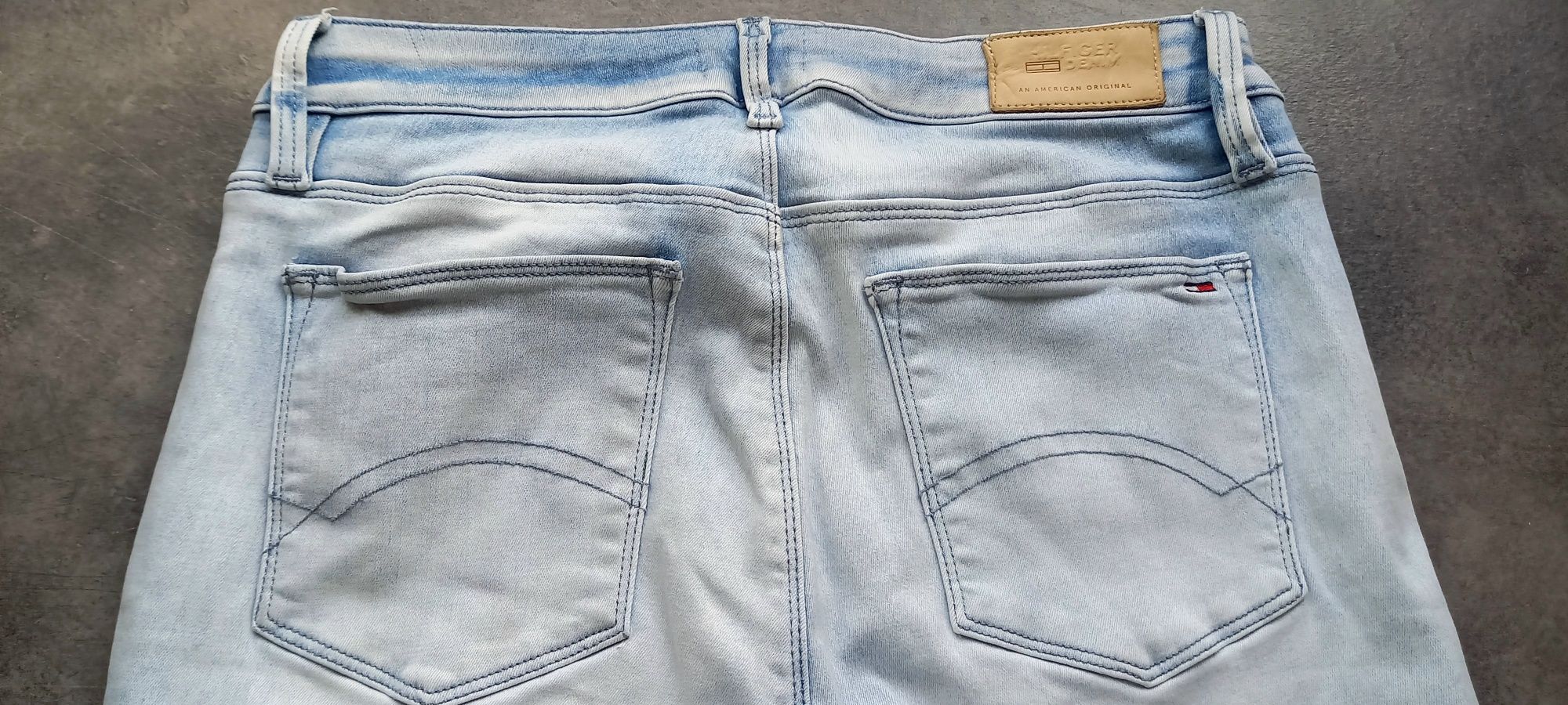 Tommy Hilfiger Mid Rise Skinny Nora, jeansy 30/34