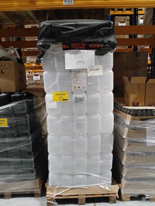 Kanistry 5L czarne i przeźroczyste 386 szt.