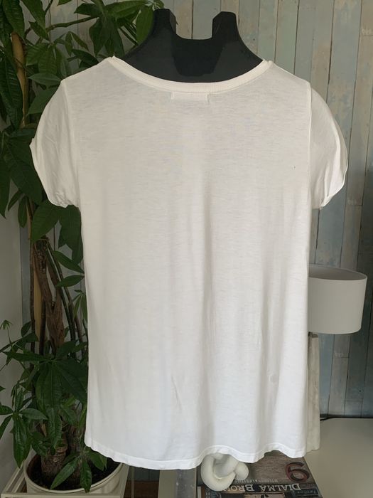 T-Shirt Branca da Bershka