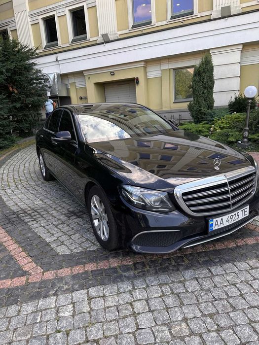 mercedes BENZ E 220 D
