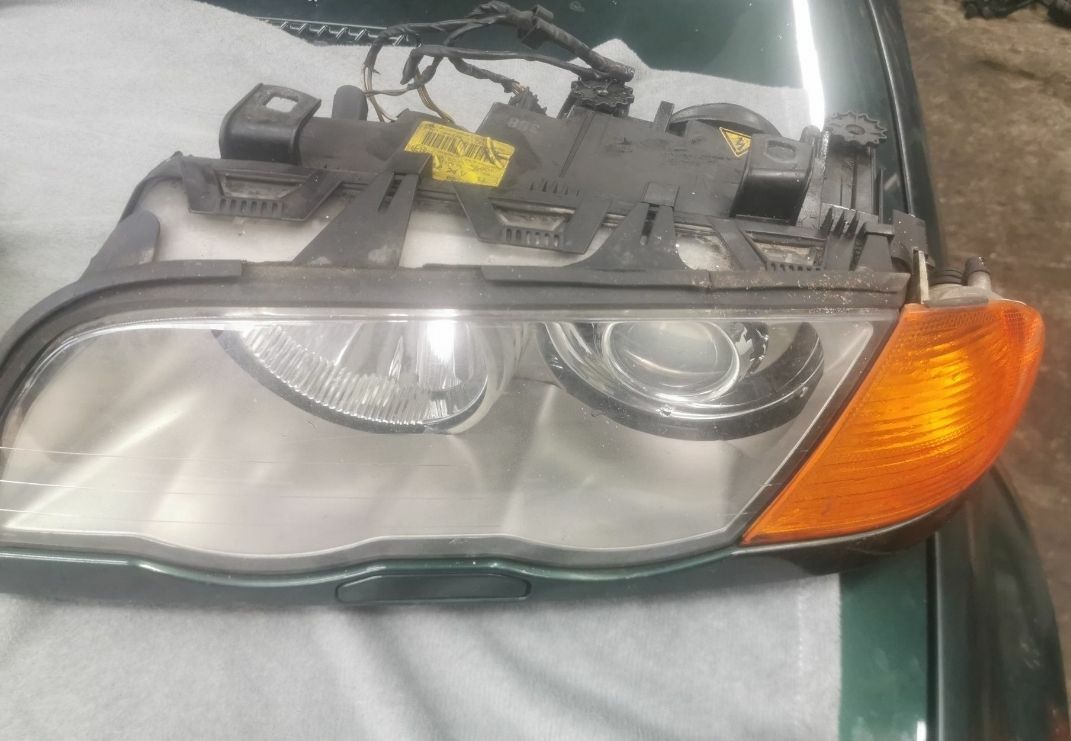 Lampy przód Xenon BMW E46 przedlift sedan kombi