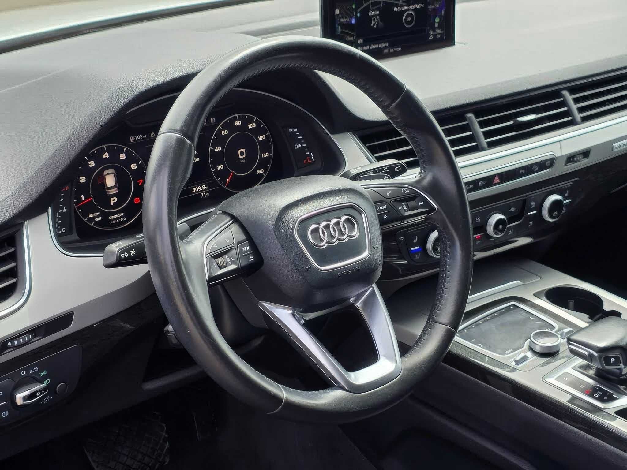 2018    Audi  Q7