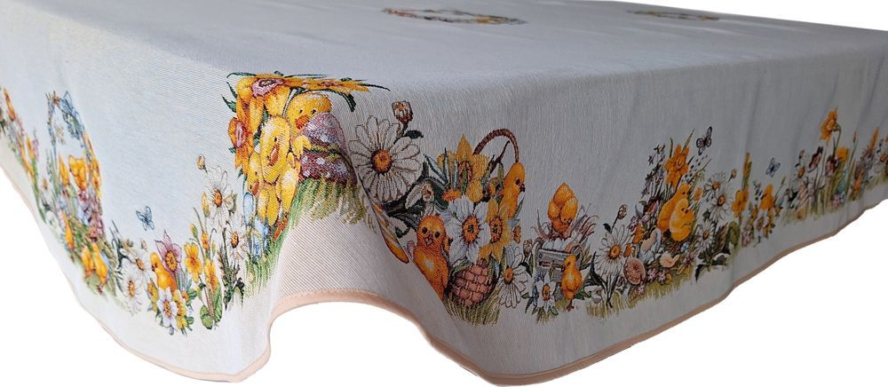 Obrus Wielkanocny owalny 140x240 cm gobelinowy L58 Kurczaczki