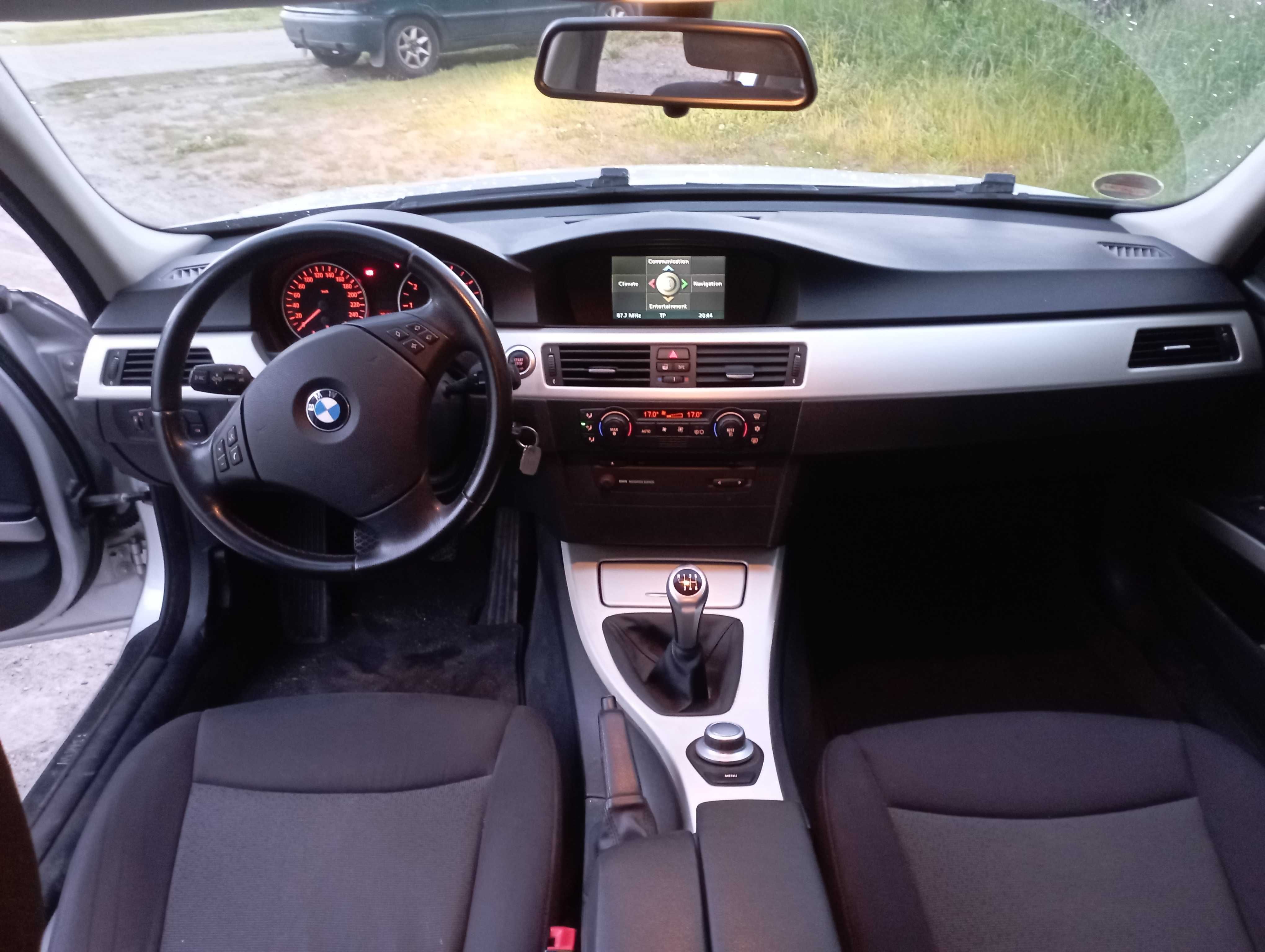 BMW E90 2.0L 150 km 2006