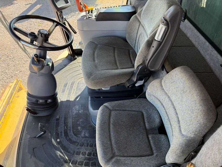 Зернозбиральний комбайн New Holland CX840