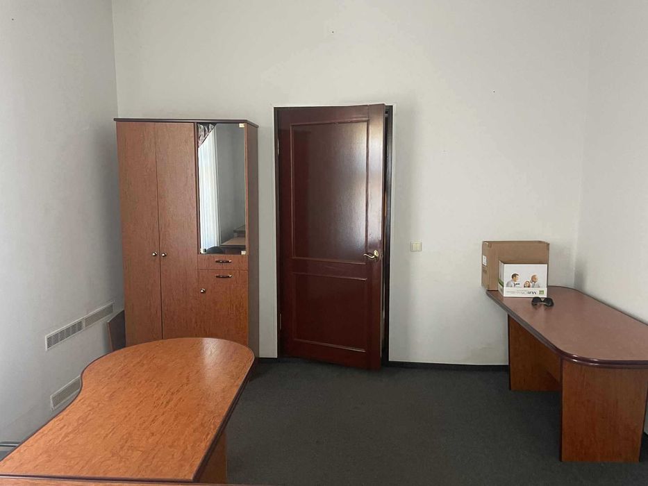 Оренда офіса 19/14/8 м2 в Чернігові р-н РАЦС/ВАЛ.