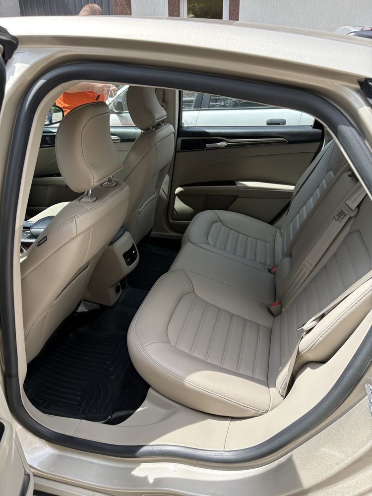 ford fusion hybrid 2018