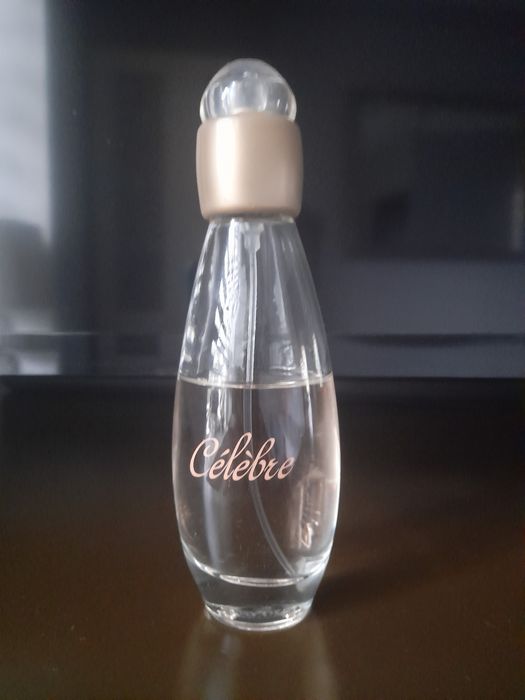 Celebre woda toaletowa damska AVON