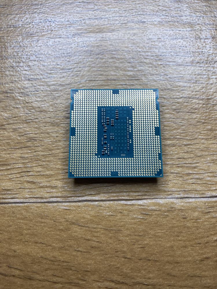 Процессор intel core i7 4770k 4 ядра 8 потоков 3.9 Ггц частота идеал