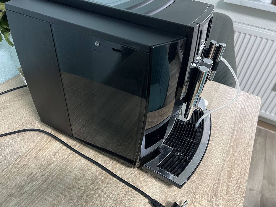 #1699 Jura E80 ekspres do kawy automat mleczne kawy cappuccino latte