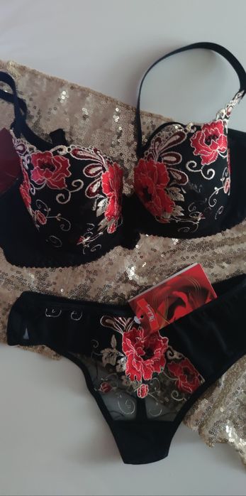 Nowy Komplet Malinez75B stringi biustonosz Intimissimi Calzedonia
