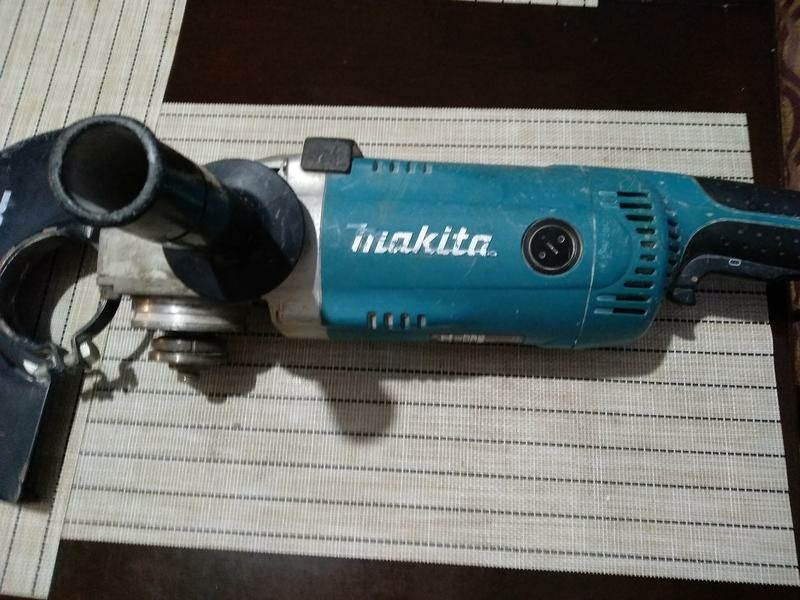 Болгарка makita ga9020