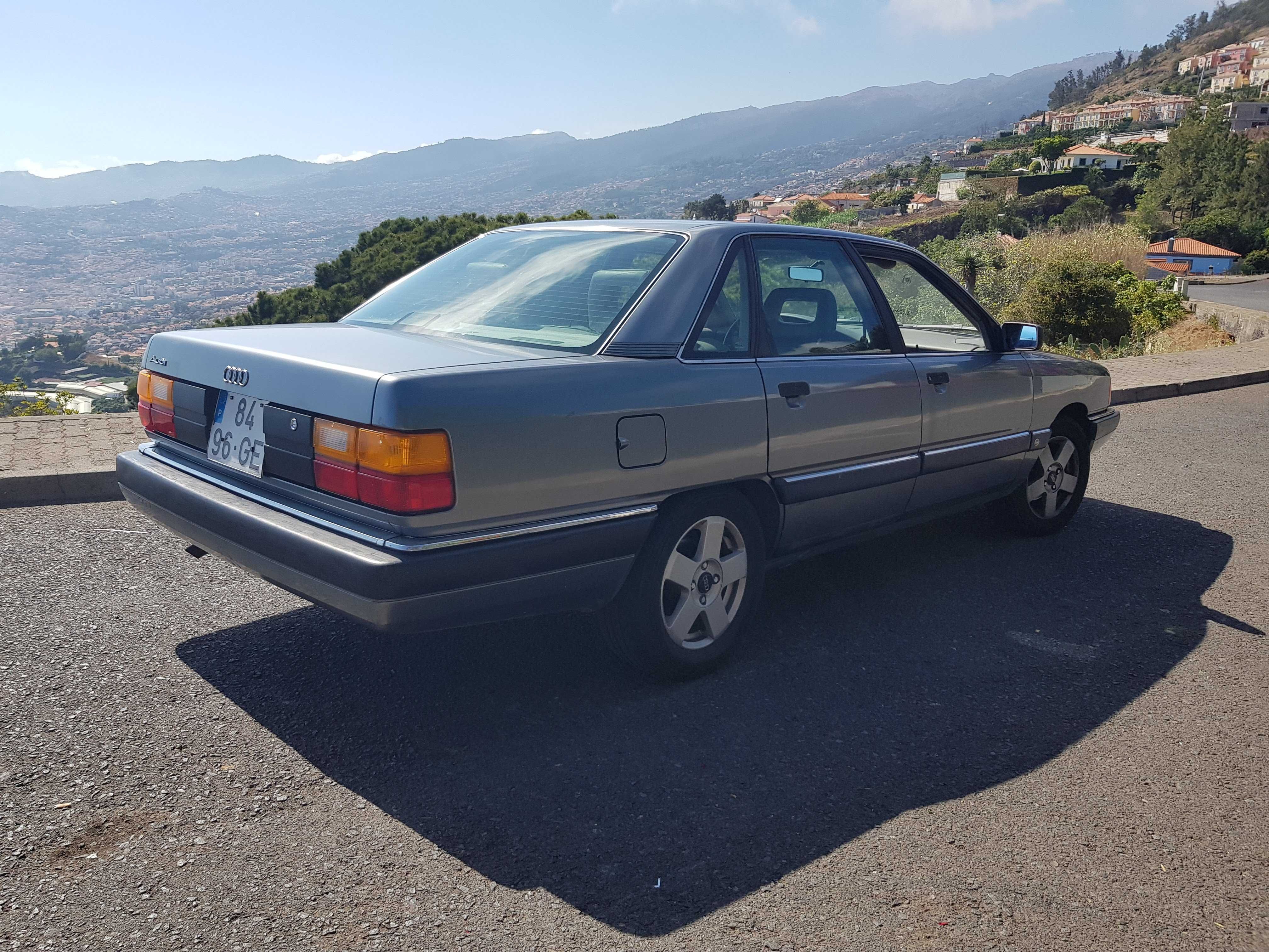 Audi 100 2.3E automático