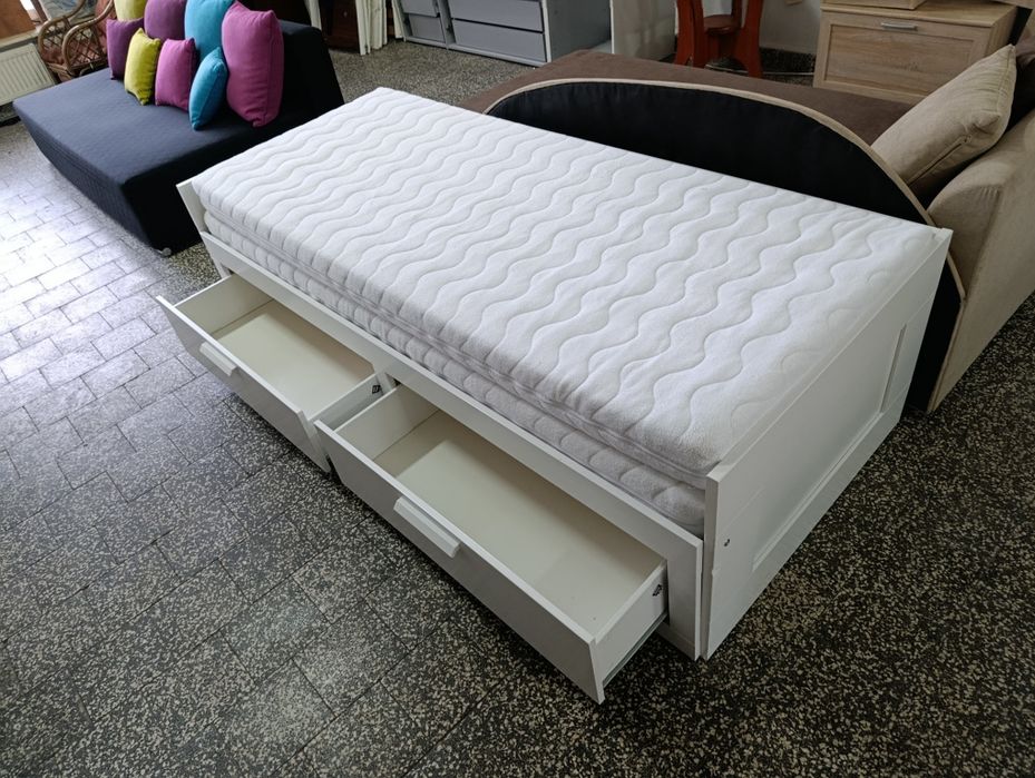 Łóżko dwuosobowe rozkładane