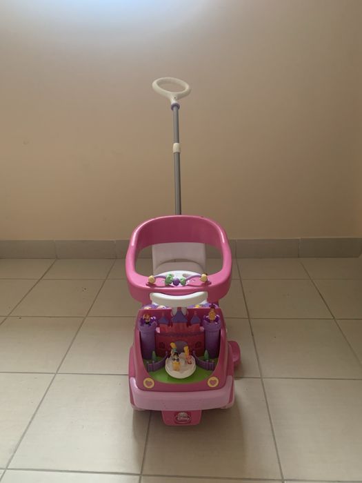 Дитяча машинка каталка-толокар