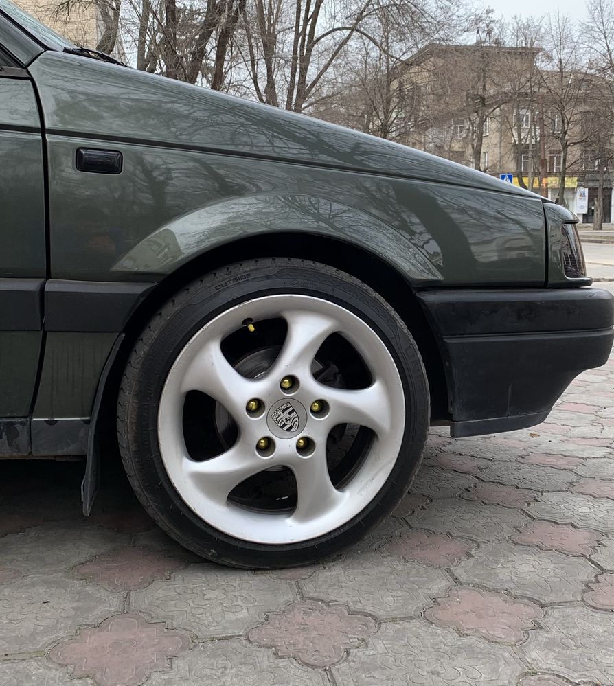 Porsche 911 Разноширокие диски r17 4x100