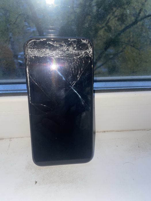 iPhone xr на запчастини