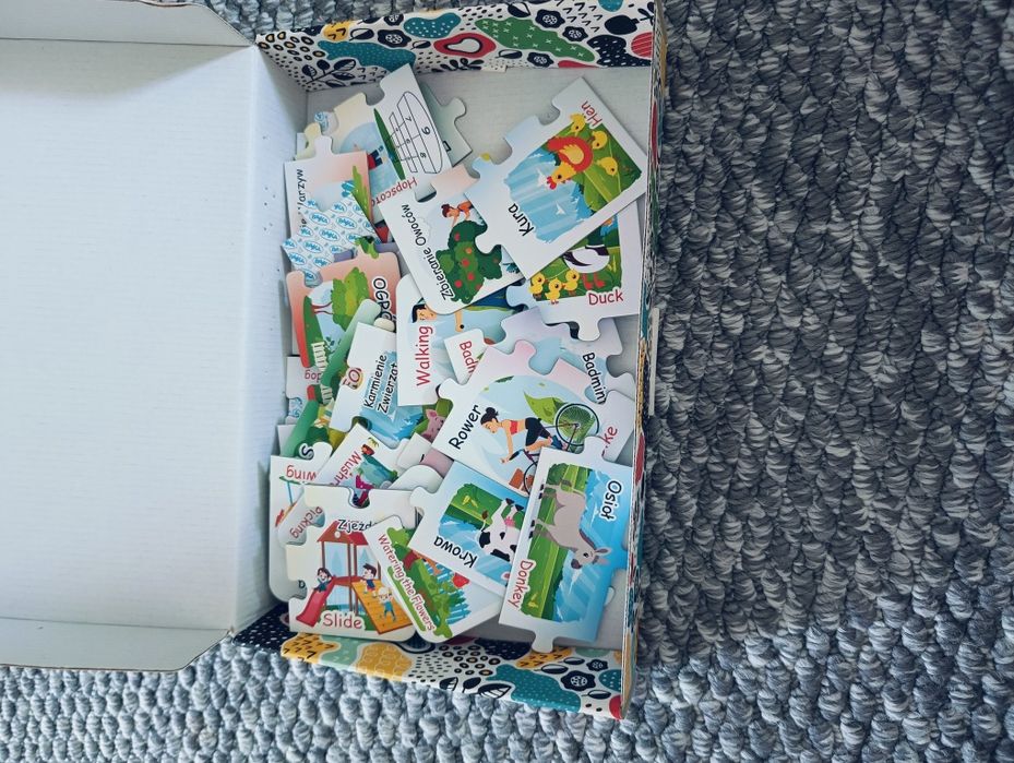 Wokół Nas Puzzle po angielsku