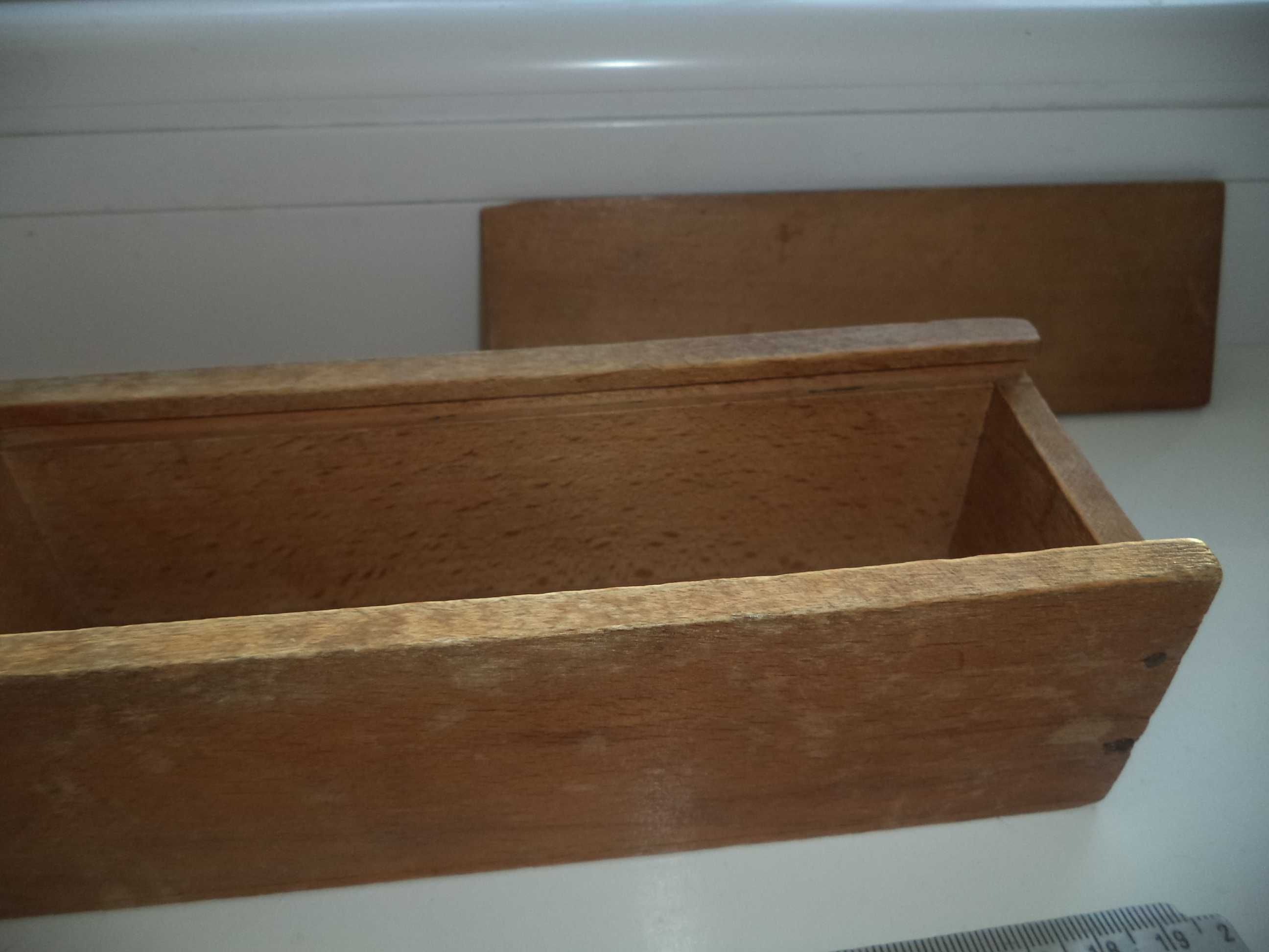 Piórnik vintage pudełko drewniane z lat 40.