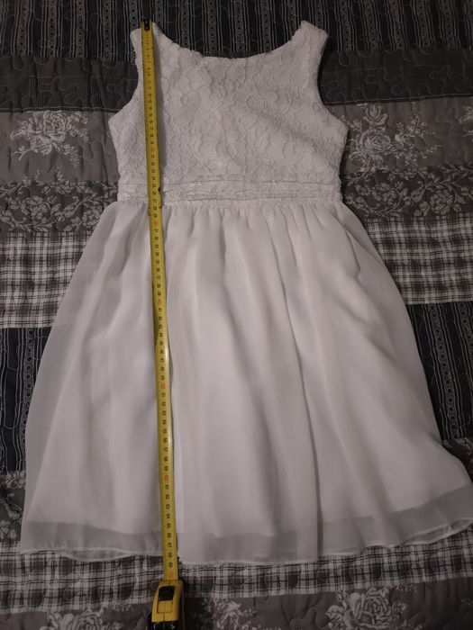 Sukienka biała z bolerkiem 128 134