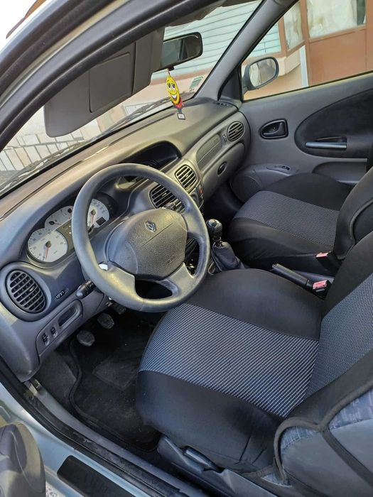 Megane Coupe  1.4 ( COMO NOVO )