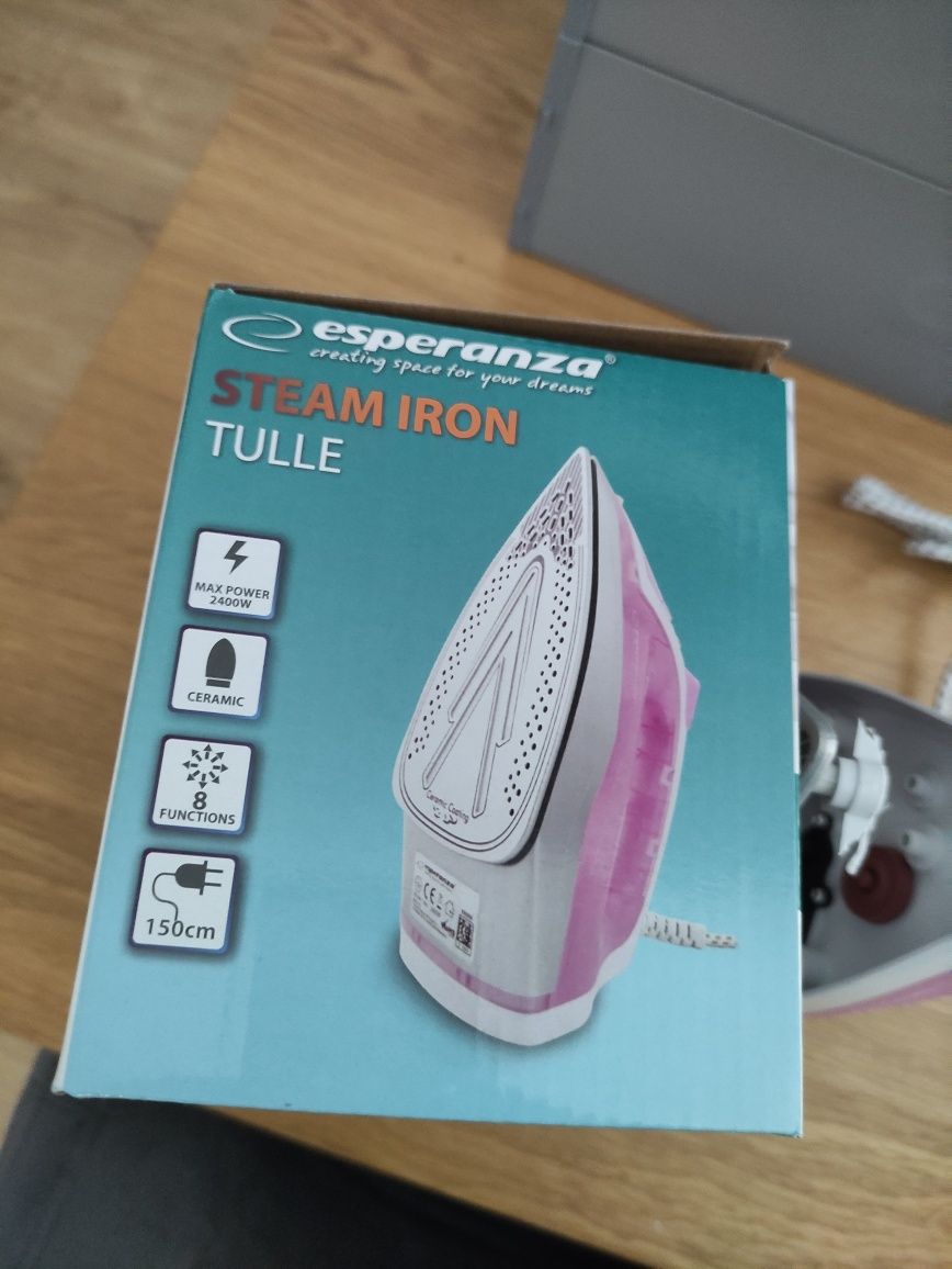 Nieużywane, uszkodzone żelazko Esperanza
