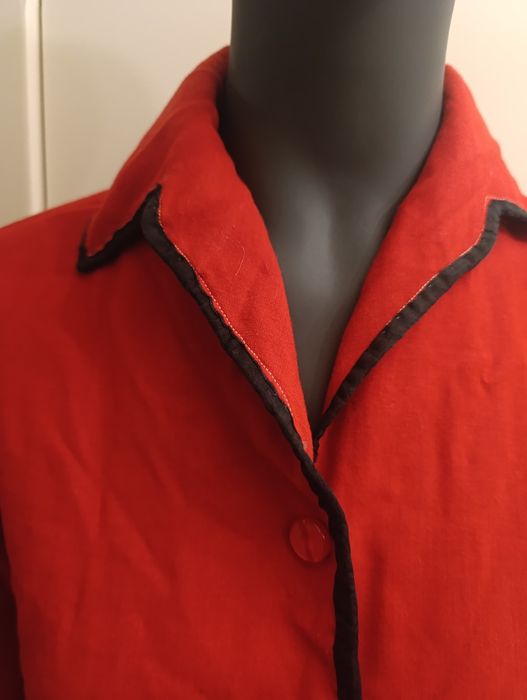 Koszulka narzutka damska w czerwieni