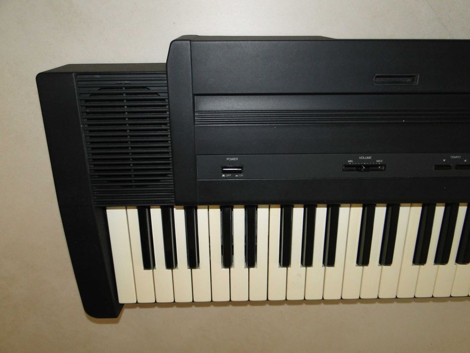 Super Piano Cyfrowe ROLAND EP-7E.Piękne Brzmienie.Wbudowane Głośniki