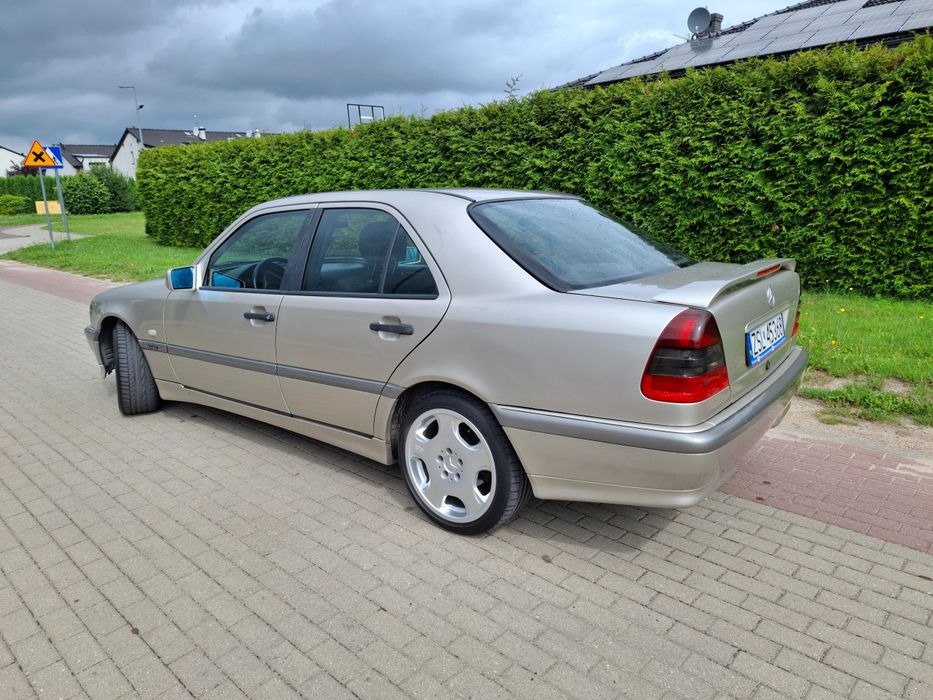 Zadbany Mercedes