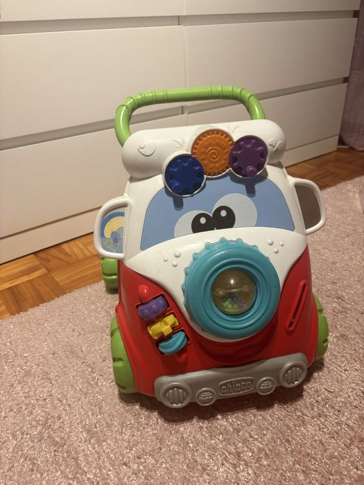 Vendo andador com atividades