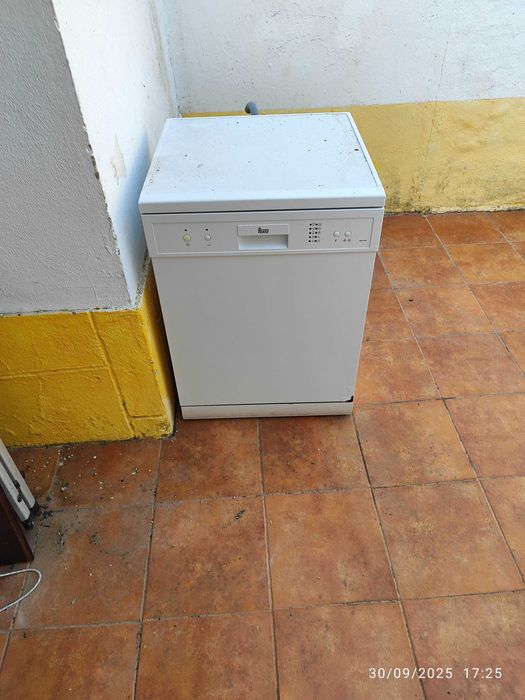 Máquina lavar louça Teka