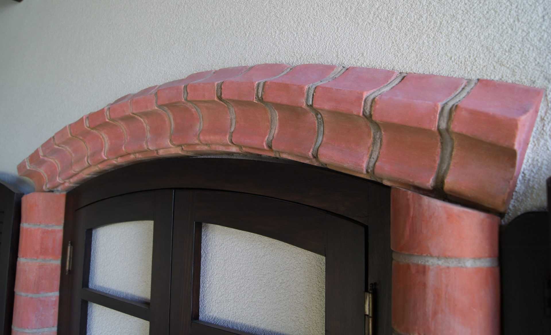 Gzyms ceglany, kształtki ceramiczne, kształtki ceglane