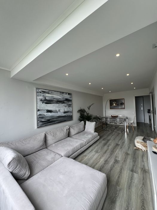 Alugo apartamento t3 Sobreda! Entrada em novembro. 2 rendas e 1 caução