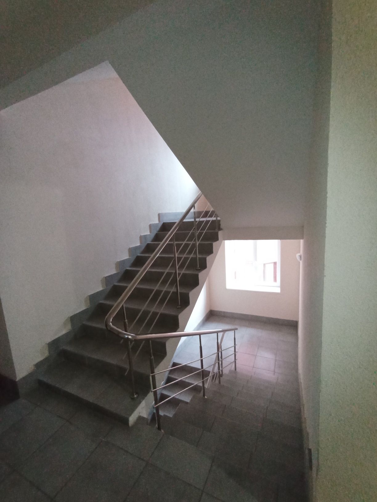 Продам квартиру Слрбожанское  в ЖК Брама,под отделку
