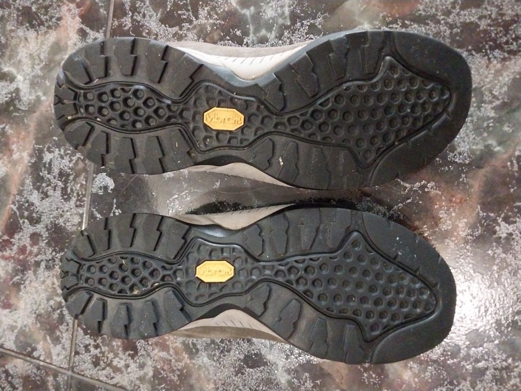 Трекинговые кроссовки Scarpa