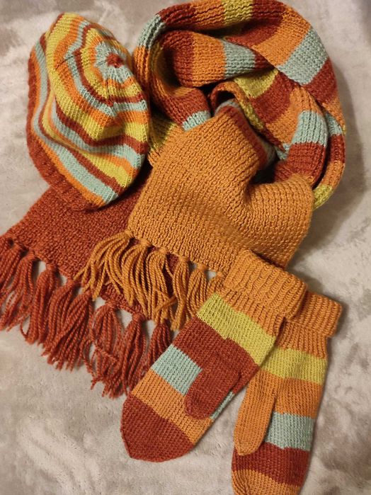 Komplet :szalik, czapka, rękawiczki