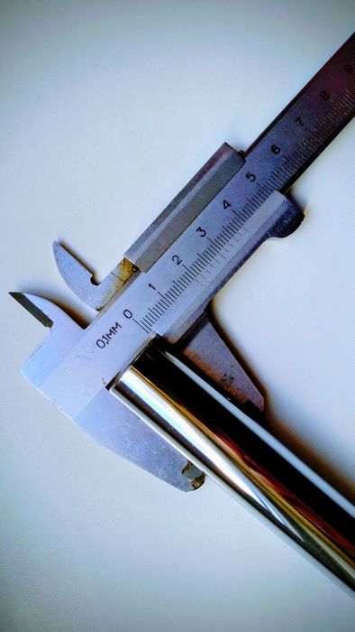 Тримач/напівстійка для тарілки (плече з клемпом, довге - 46 см)