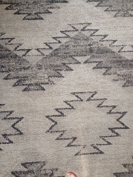 Dywan 140x200 cm zadbany