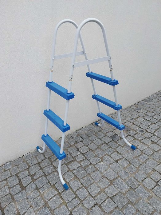 Escada para piscina