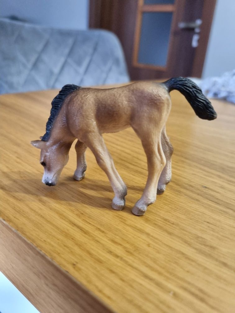 Źrebak schleich figurka