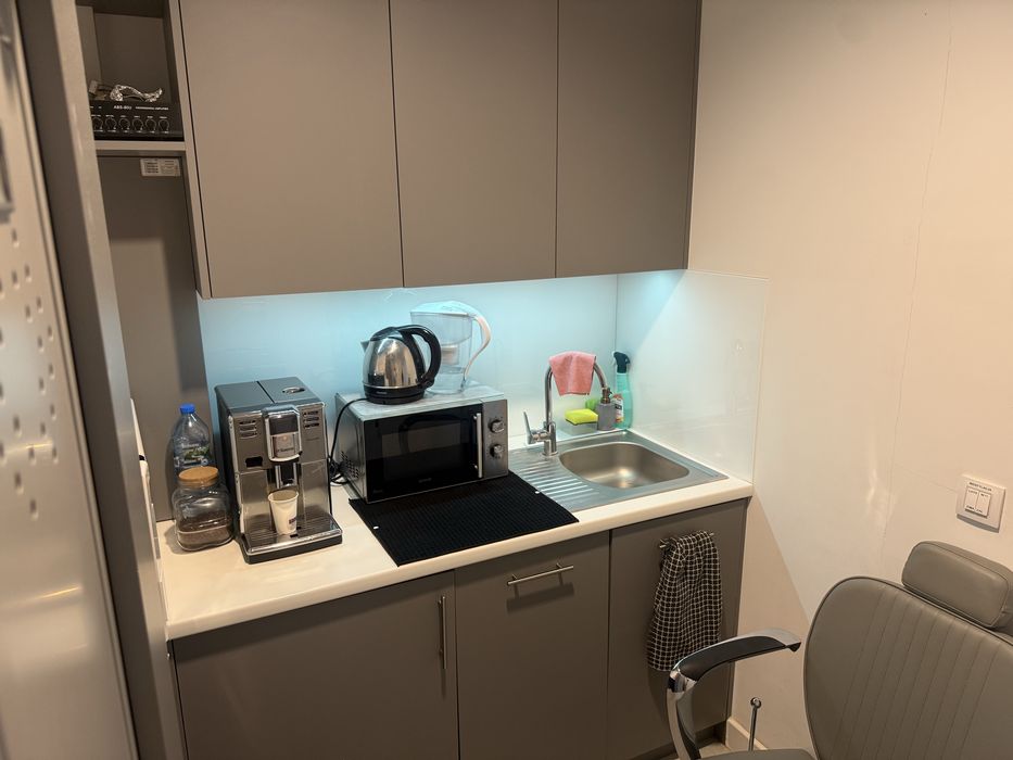 Oferta odstąpienia salonu na Woli