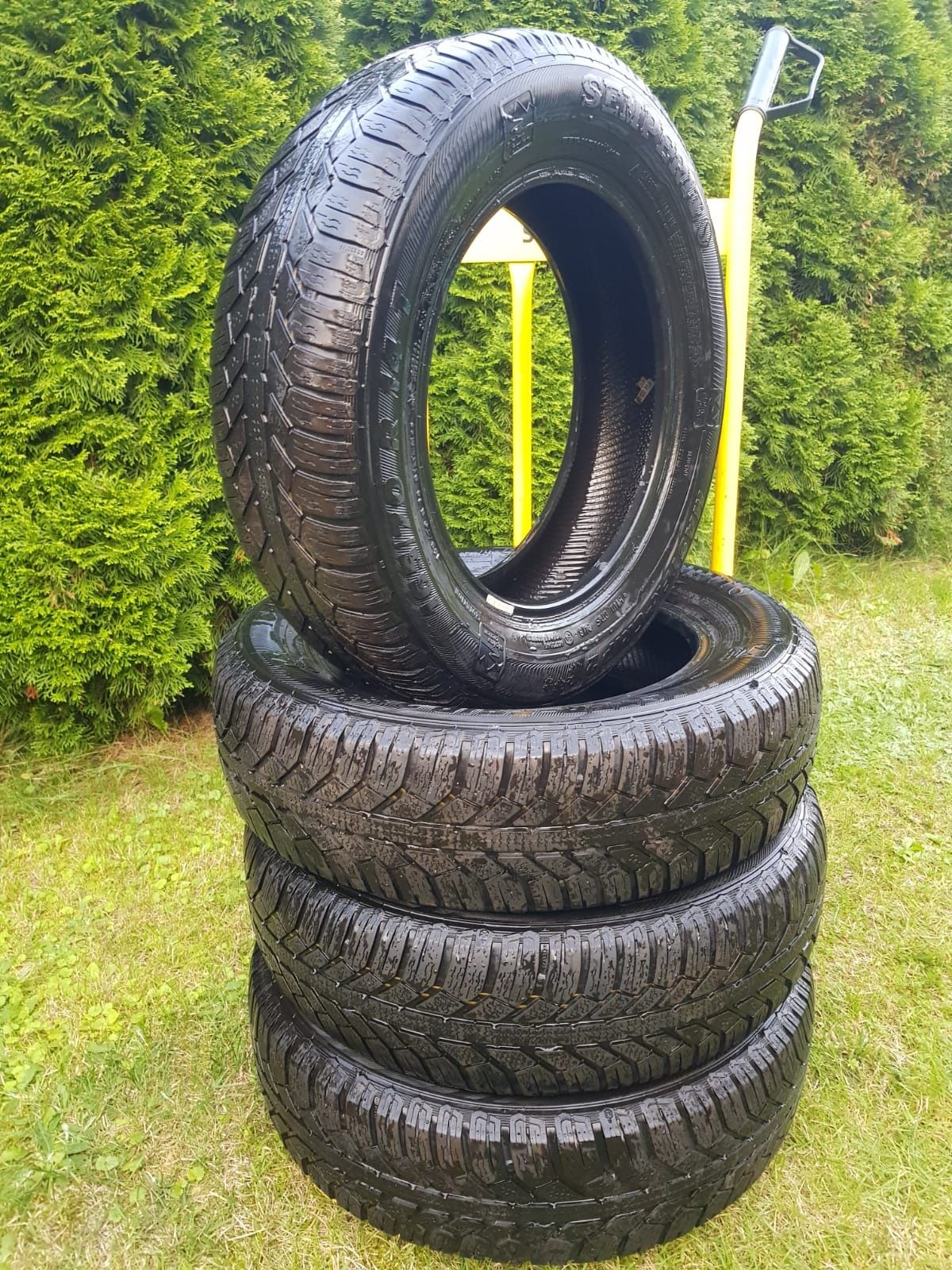 Opony 165 / 70 / R 14 T