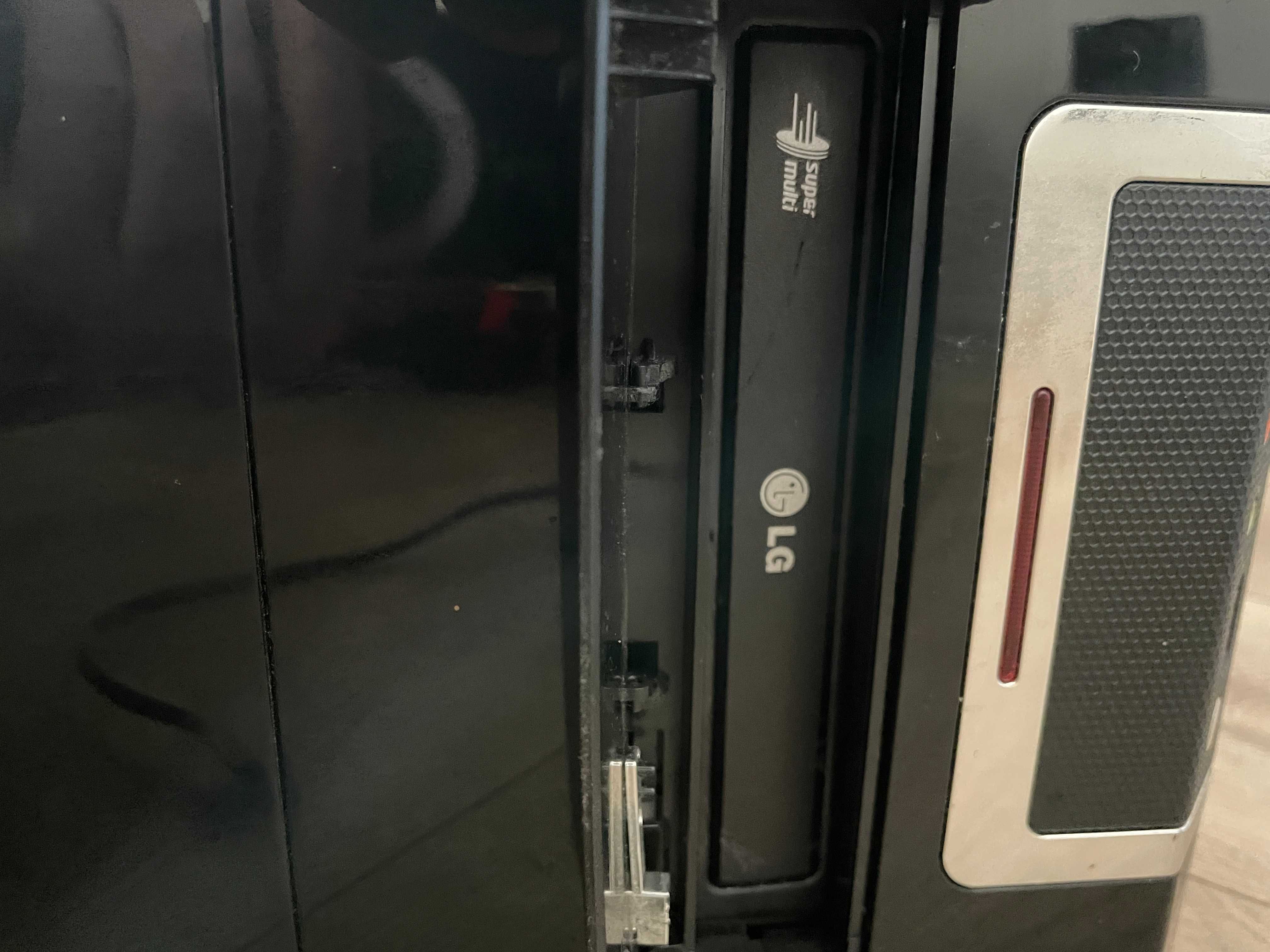 Nagrywarka DVD LG GH24NS70 – SATA – sprawna
