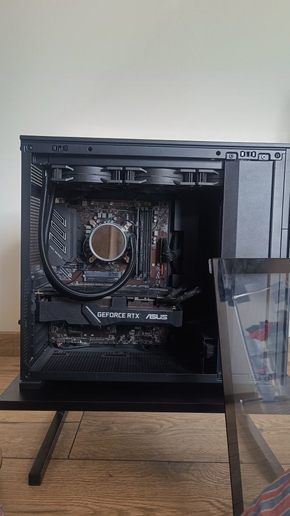 Komputer rtx 2070 super  z monitorem lub bez