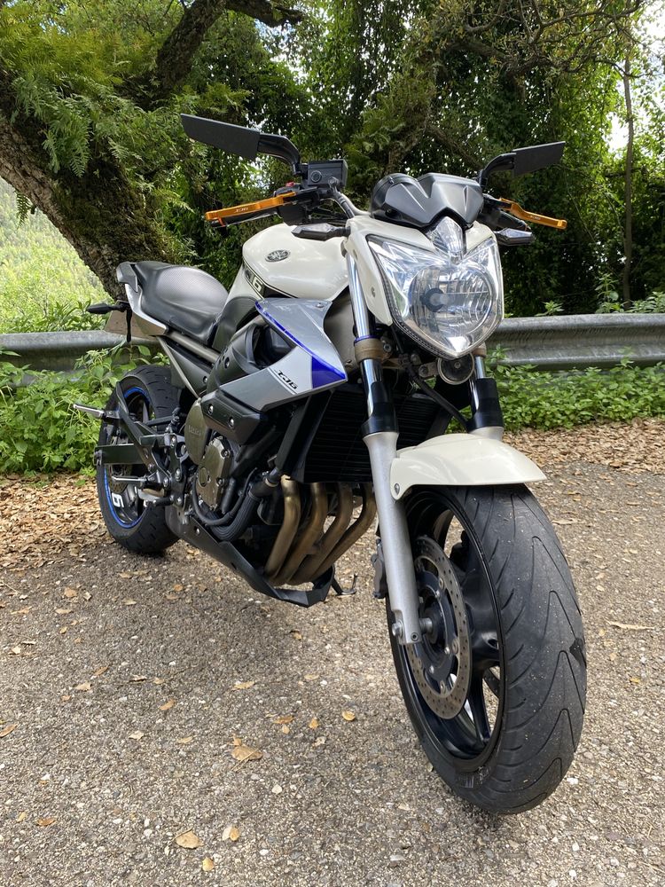 Yamaha XJ6 Naked 2013 | 29000 km | Manutenção em Dia