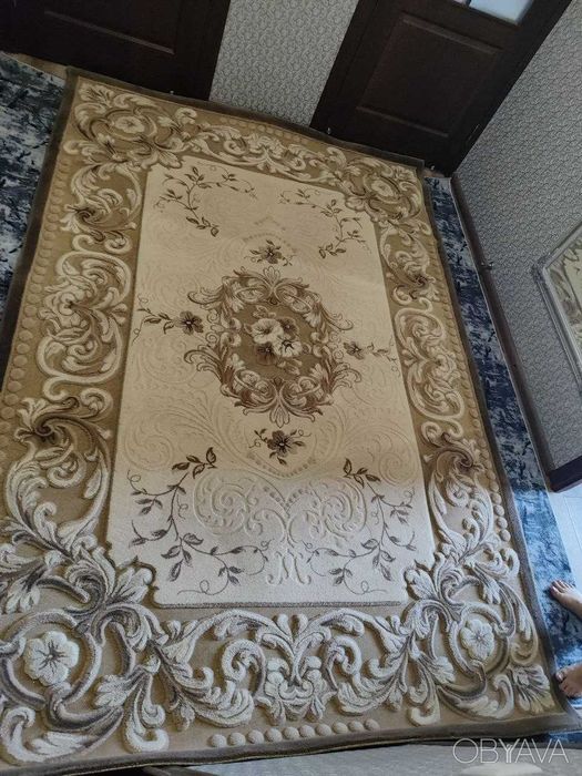 Продається великий 3D-килим з класичним орнаментом – 2.00 x 3.00 м