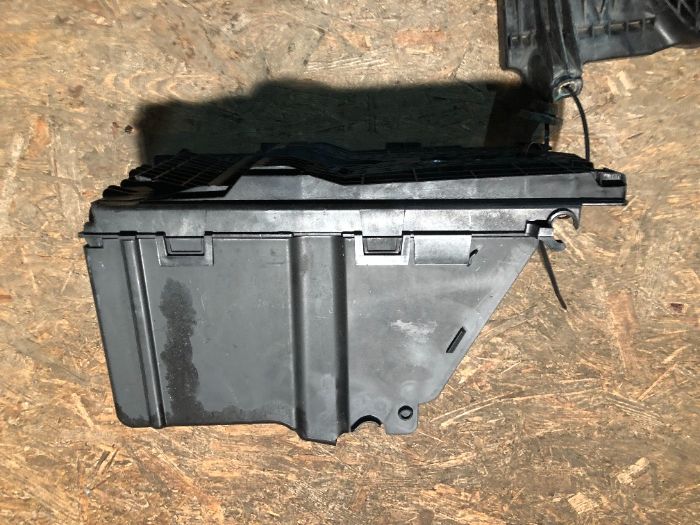 Obudowa Akumulatora Ford Mondeo MK4