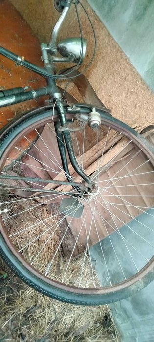 Bicicleta antiga relíquia