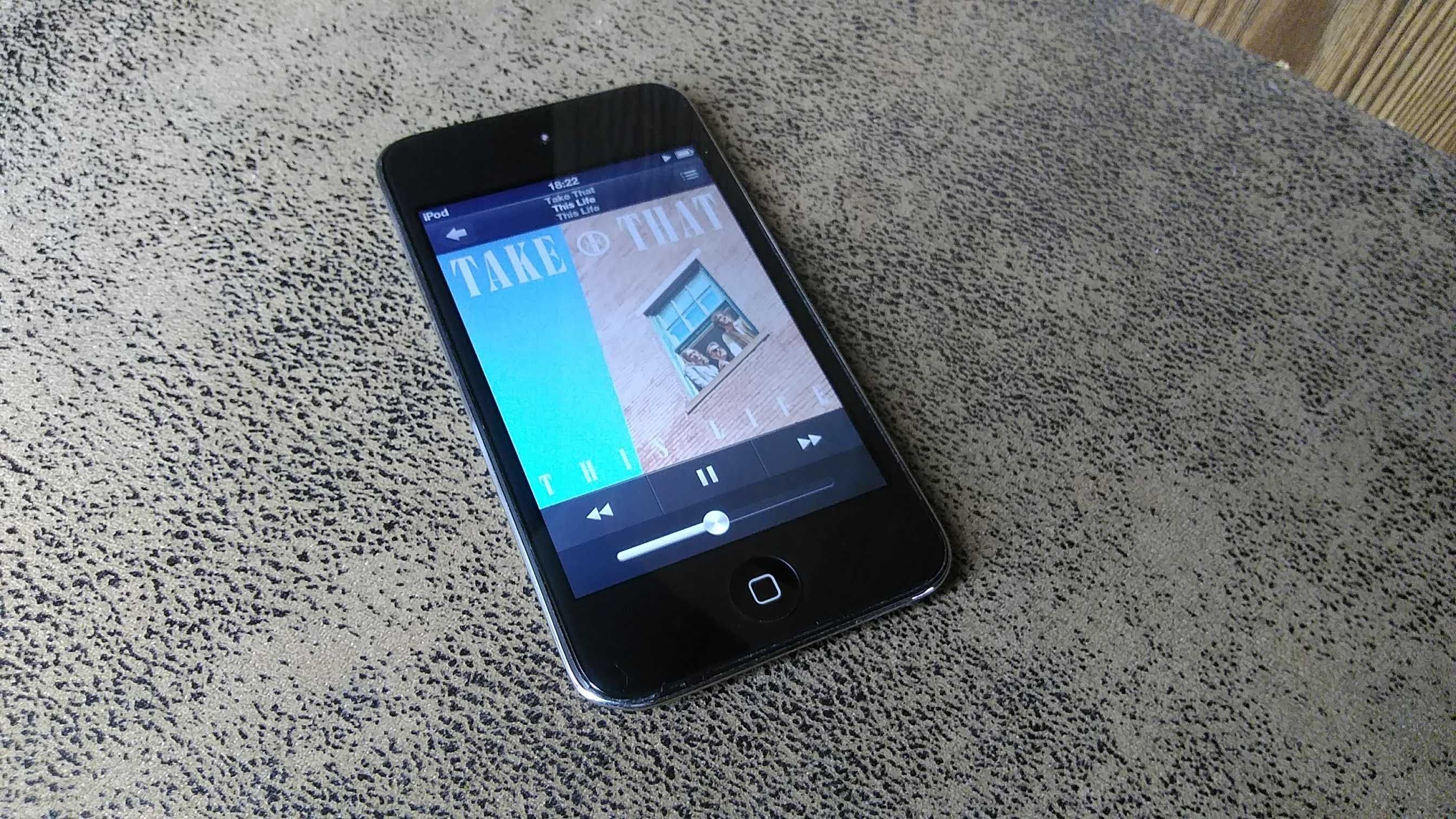 Apple Ipod A1367 незаблокований 16 гб оригінал + кабель